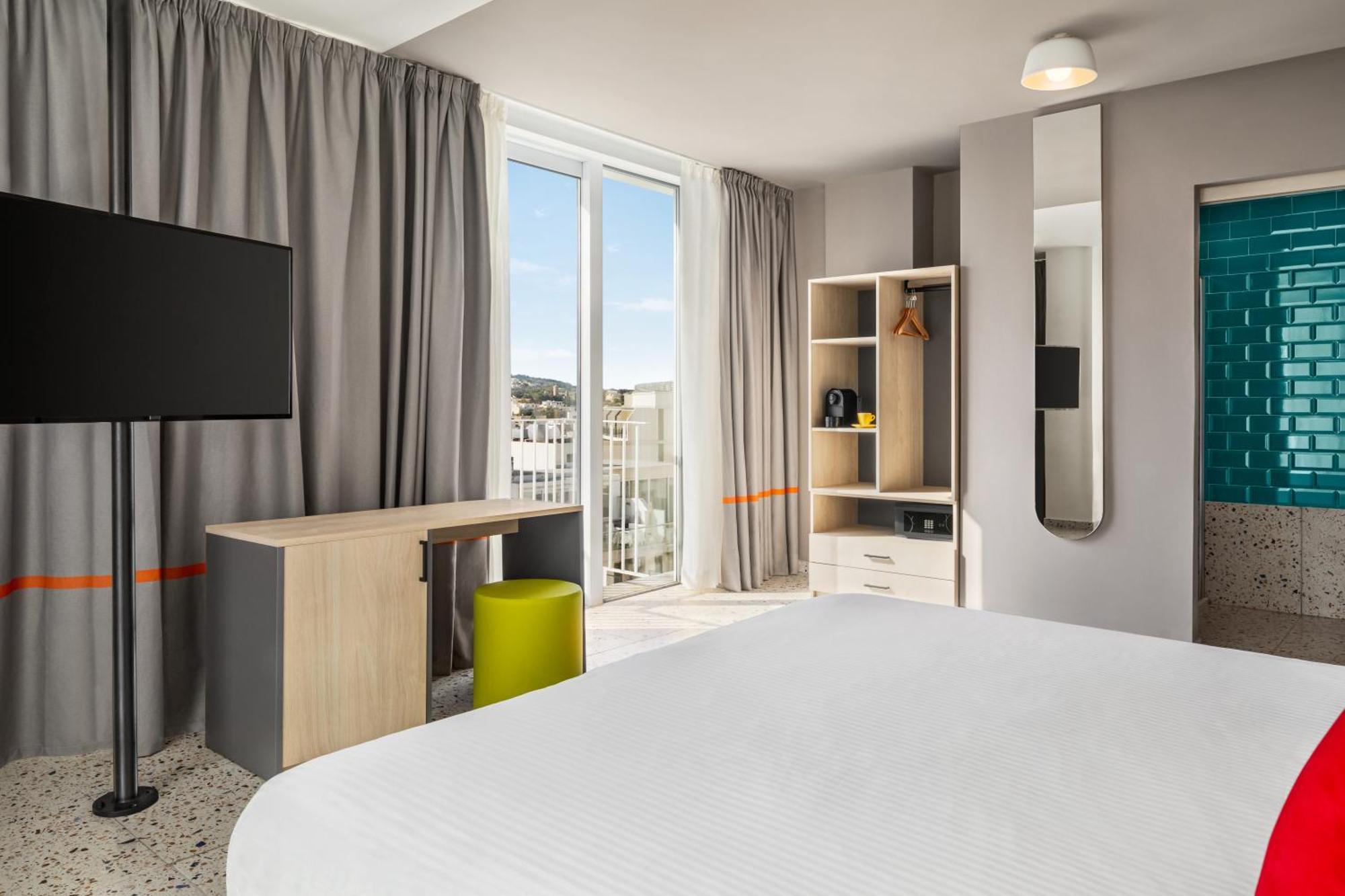 Quadro Hotel, Trademark Collection By Wyndham Saint Julian's Εξωτερικό φωτογραφία