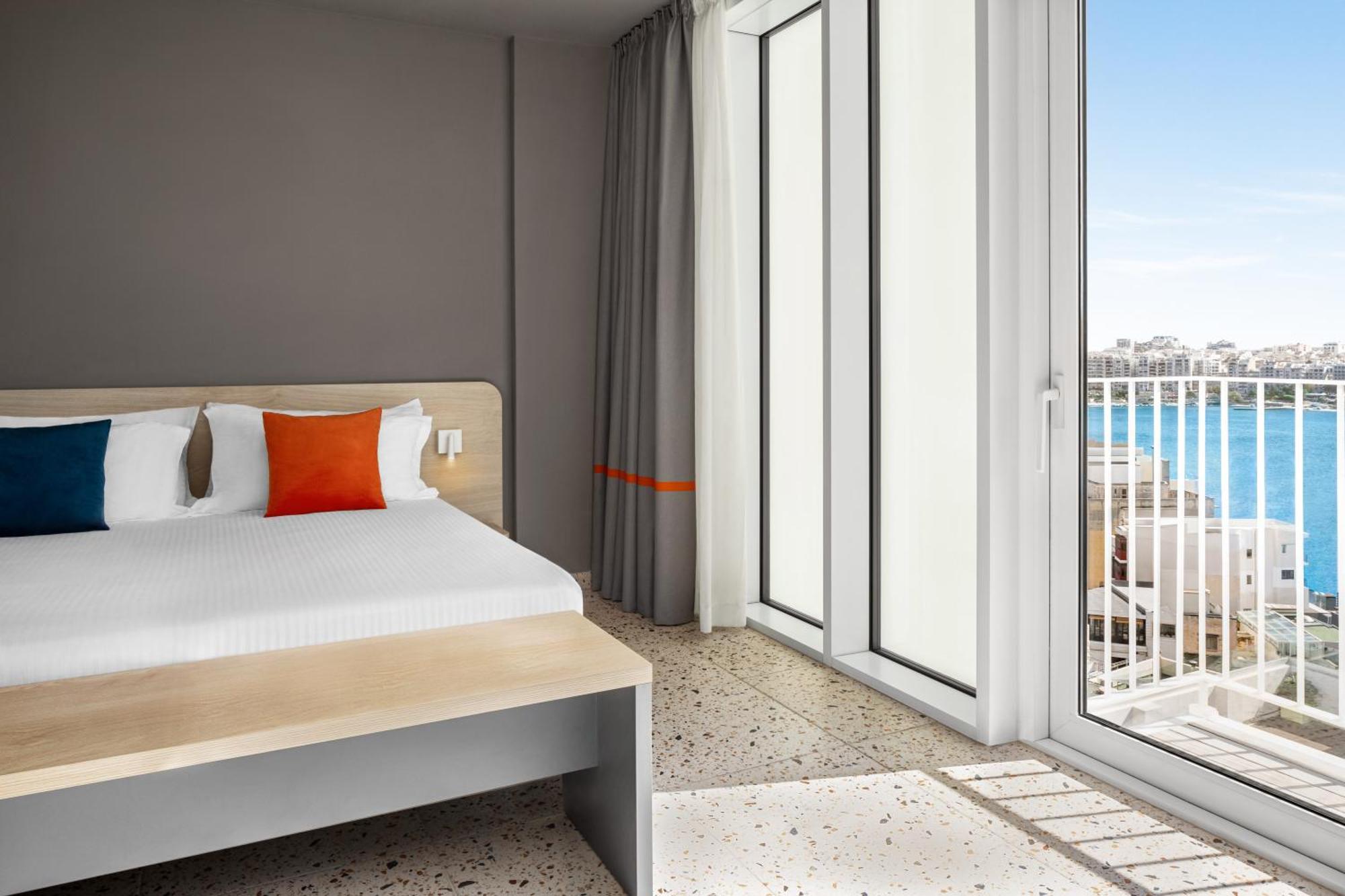 Quadro Hotel, Trademark Collection By Wyndham Saint Julian's Εξωτερικό φωτογραφία
