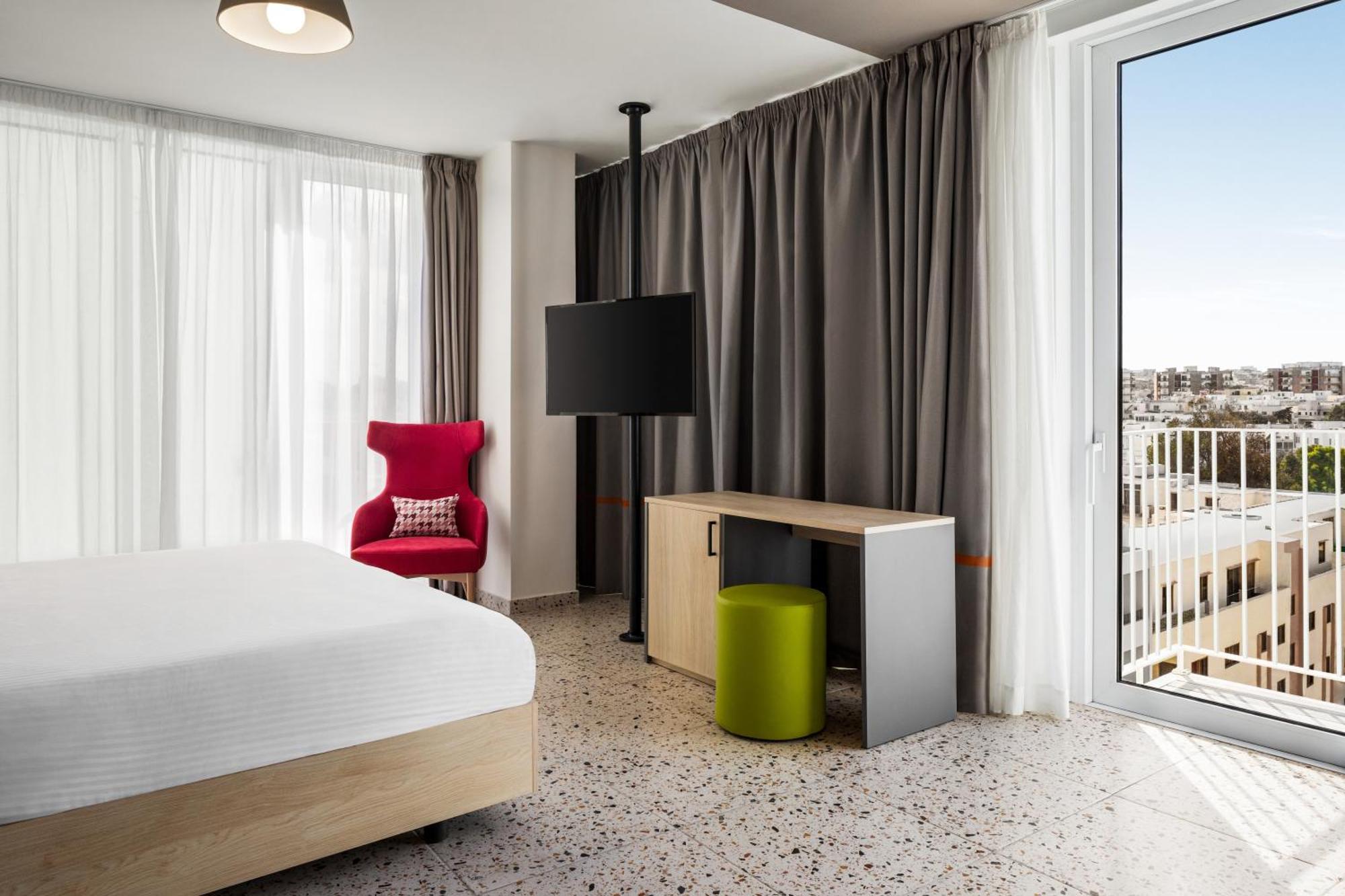 Quadro Hotel, Trademark Collection By Wyndham Saint Julian's Εξωτερικό φωτογραφία