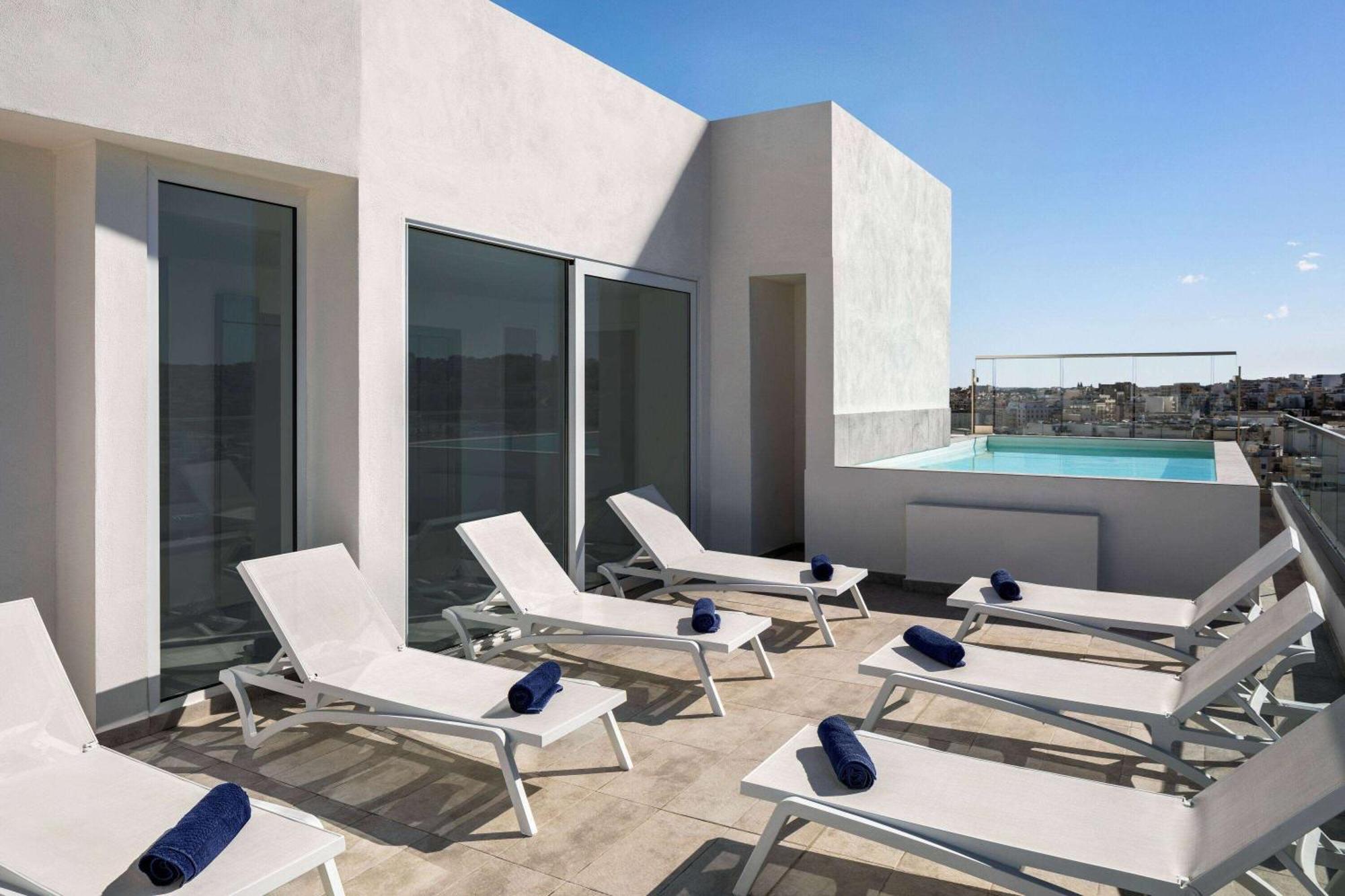 Quadro Hotel, Trademark Collection By Wyndham Saint Julian's Εξωτερικό φωτογραφία