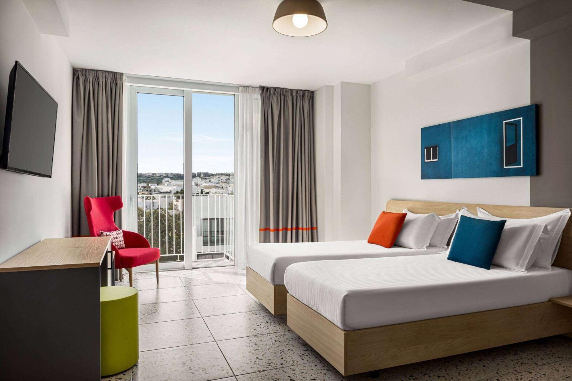 Quadro Hotel, Trademark Collection By Wyndham Saint Julian's Εξωτερικό φωτογραφία
